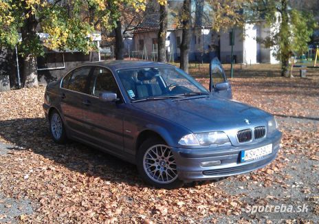 BMW  323 i