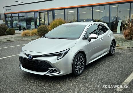 TOYOTA  Corolla 1.8 Hybrid STYLE e-CVT 140k